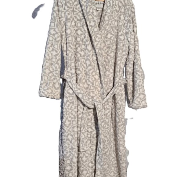 Nicole Miller NY Plush Robe S/M | White Grey Leopard Print Midi Length Belted - Picture 1 of 4